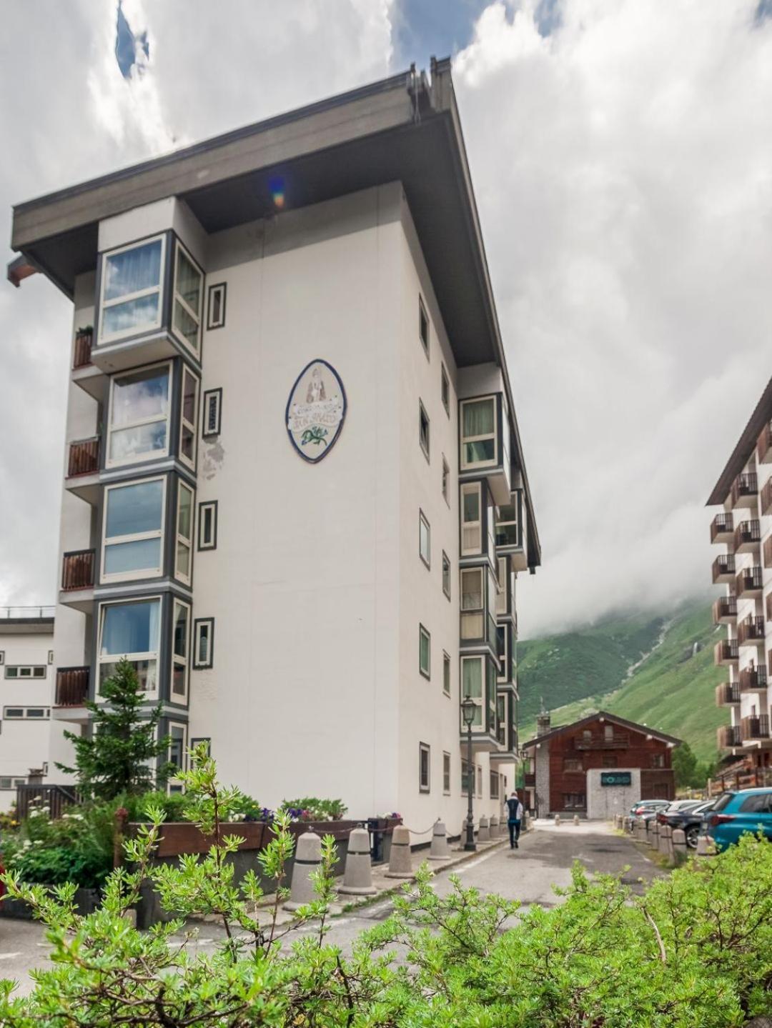Maska Home Cervinia เบรยล์-แชร์วิเนีย ภายนอก รูปภาพ